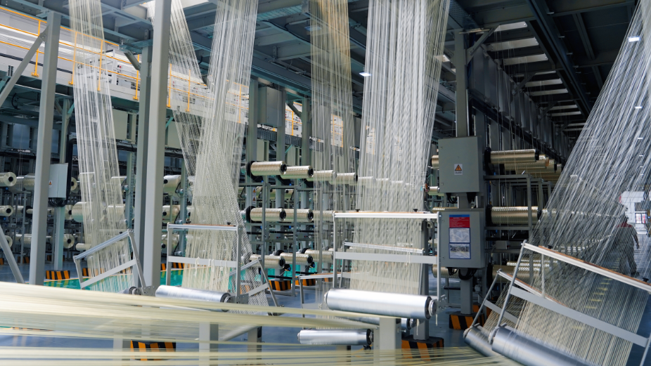 One of the three new world-class high-performance carbon fiber production lines in Lianyungang City, Jiaungsu Province. /CMG
