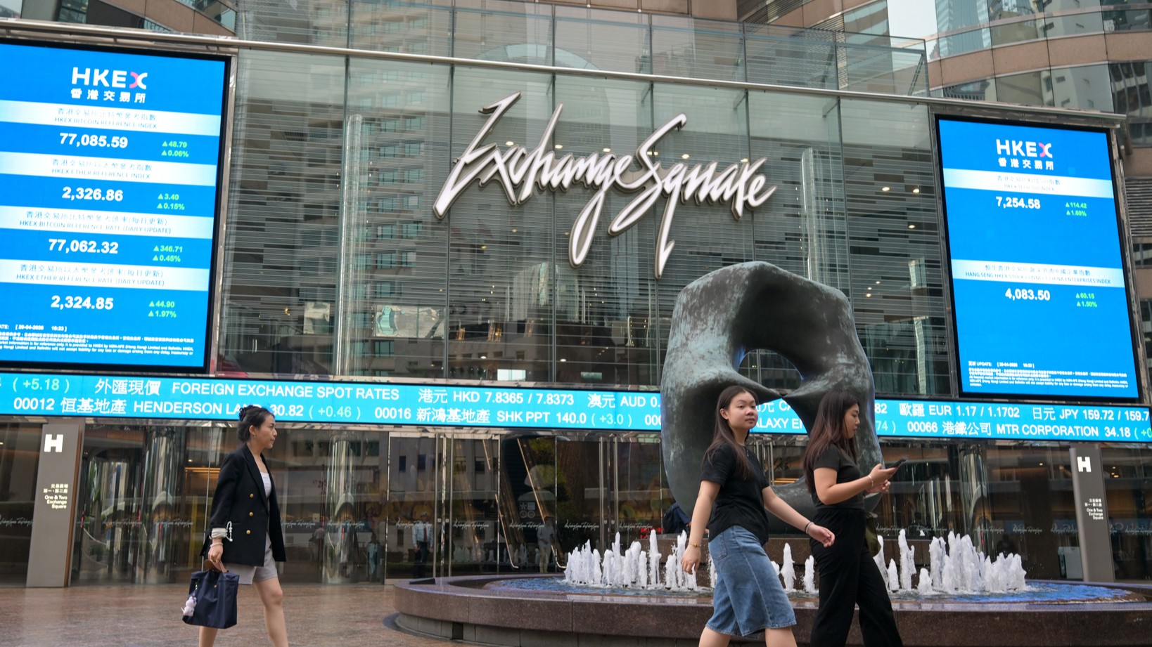 Hong Kong builds on IPO boom to reinforce global finance role