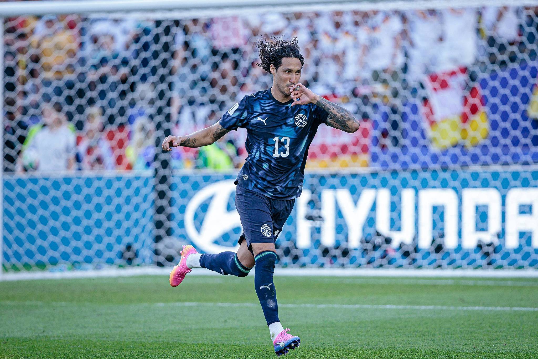 Paraguay defender Jose Canale celebrates after converting the winning penalty in the round-of-32 match against Germany at the 2026 FIFA World Cup in Boston, Massachusetts, June 29, 2026. /VCG