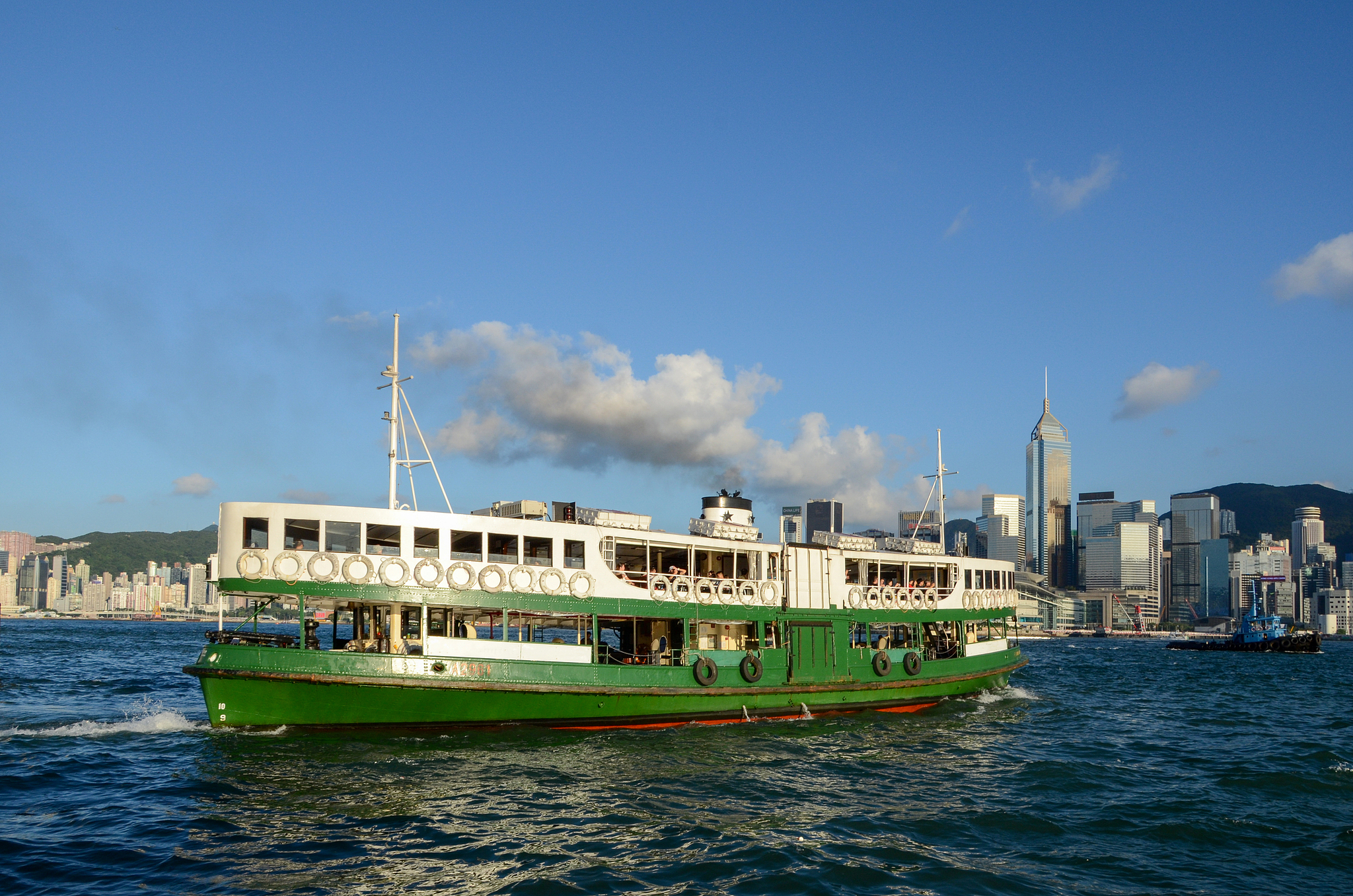 A Star Ferry sails across Victoria Harbour in Hong Kong SAR, China. /VCG
