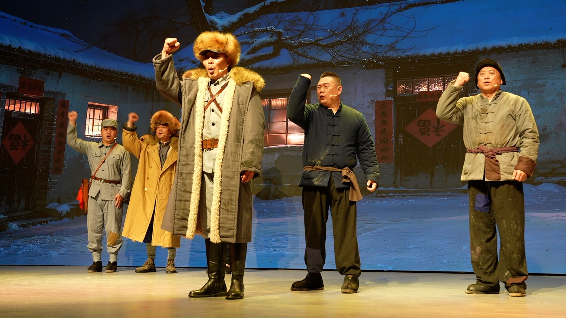 A live drama unfolds at the Northeast United Resistance Army historical exhibition hall in Benxi County, Liaoning Province. /CGTN