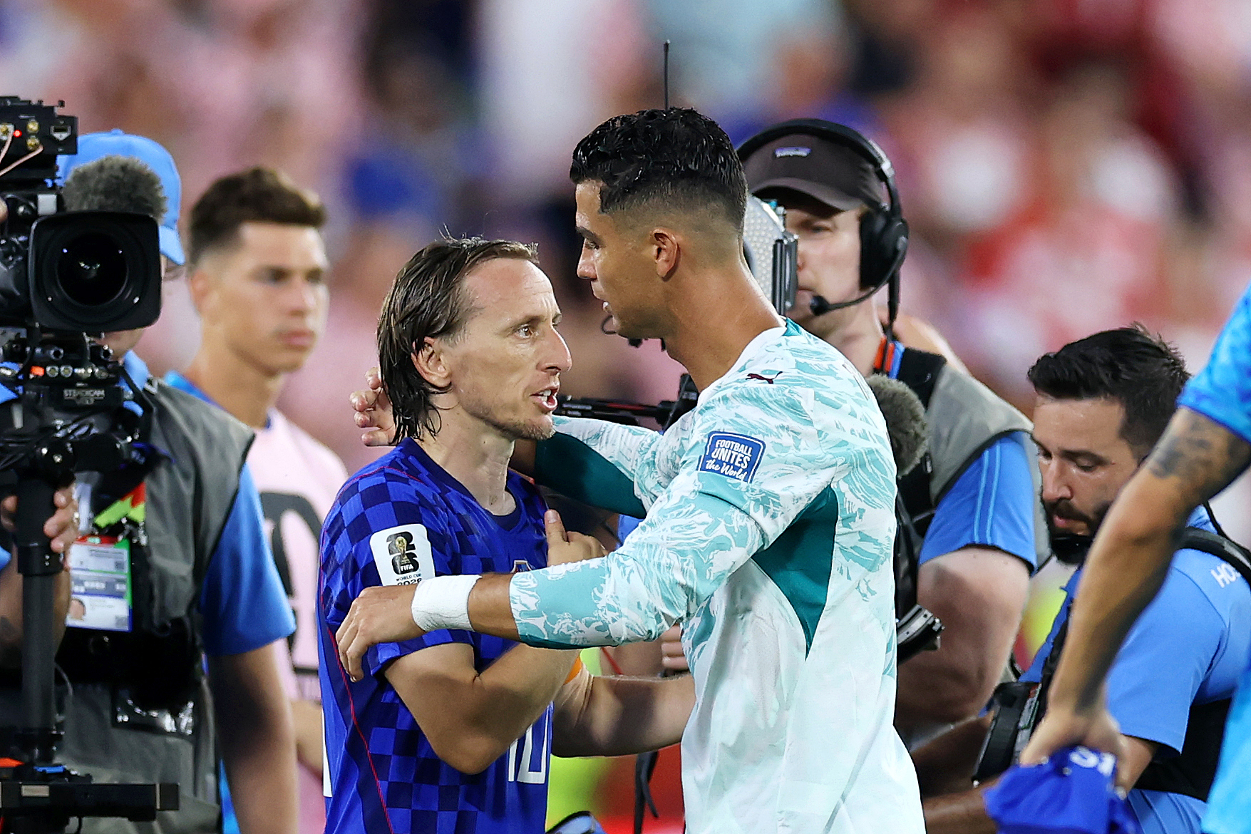 Croatia midfielder Luka Modric (L) and Portugal striker Cristiano Ronaldo hug each other after the round-of-32 match at the 2026 FIFA World Cup in Toronto, Canada, July 2, 2026. /VCG