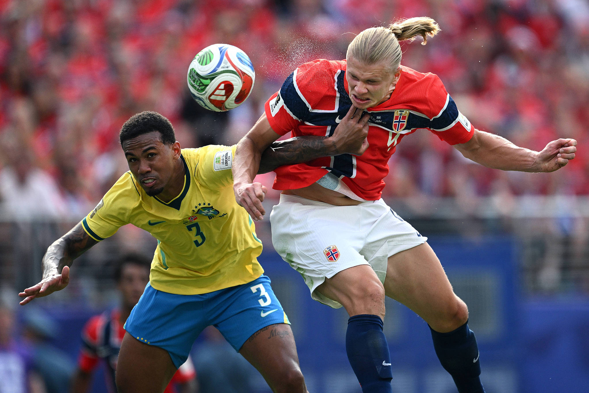 Norway striker Erling Haaland (R) scores with a header in the round-of-16 match against Brazil at the 2026 FIFA World Cup in East Rutherford, New Jersey, July 5, 2026. /VCG