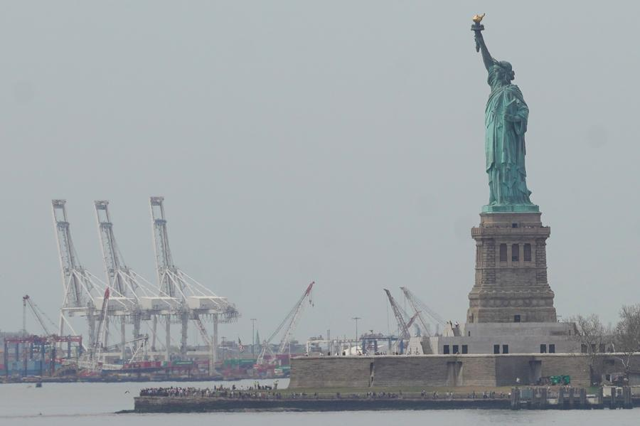 The Port of New York and New Jersey, which serves as a critical gateway for trade and a major logistics hub for the northeast of the US, in New York, the United States. /Xinhua