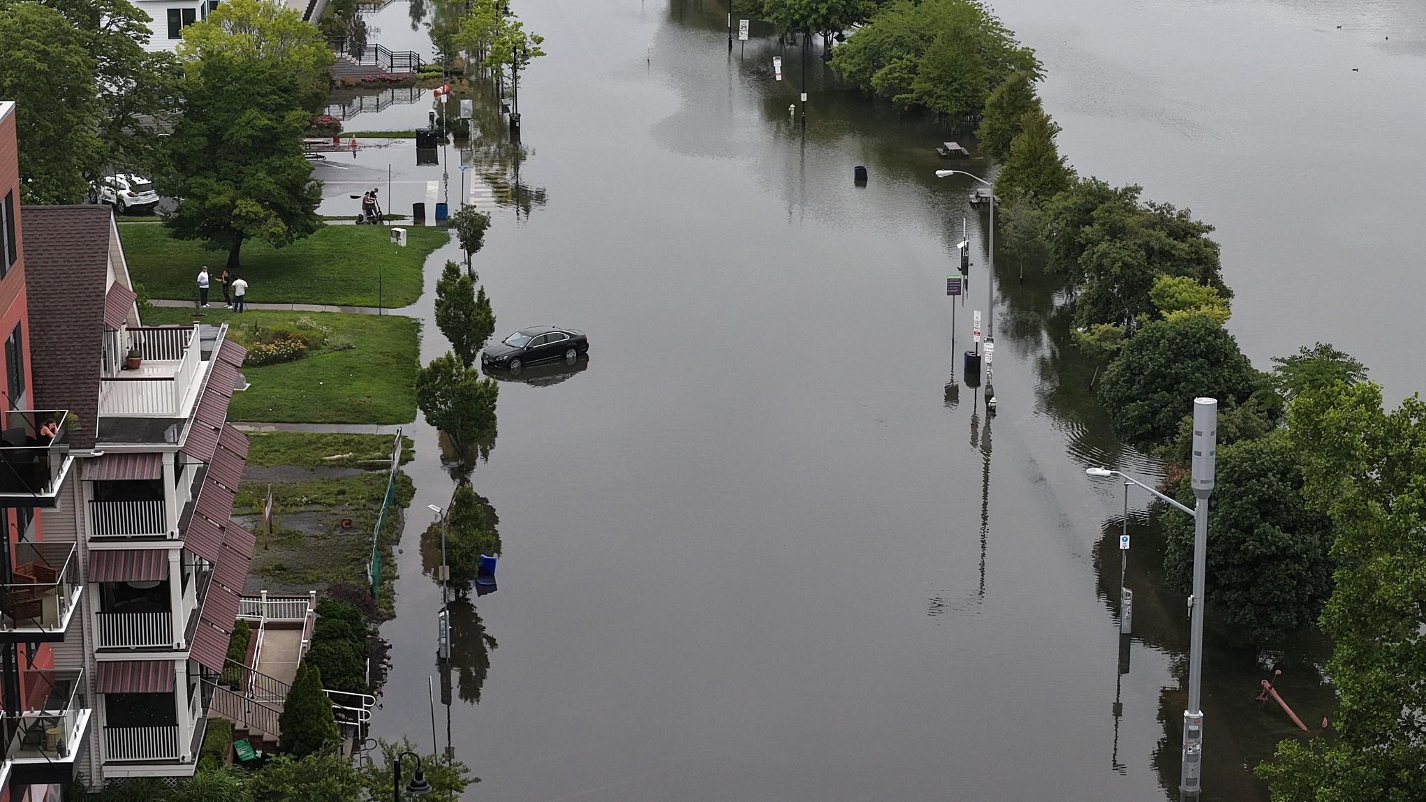 A view of flooded streets after heavy rain in Deal, New Jersey, US, July 6, 2026. /VCG