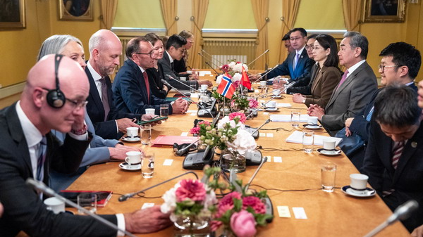 Chinese Foreign Minister Wang Yi meets with Norwegian Foreign Minister Espen Barth Eide in Oslo, Norway, July 6, 2026. / Chinese Ministry of Foreign Affairs
