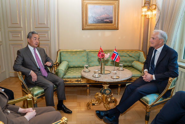 Chinese Foreign Minister Wang Yi meets with Norwegian Prime Minister Jonas Gahr Store in Oslo, Norway, July 6, 2026. / Chinese Ministry of Foreign Affairs