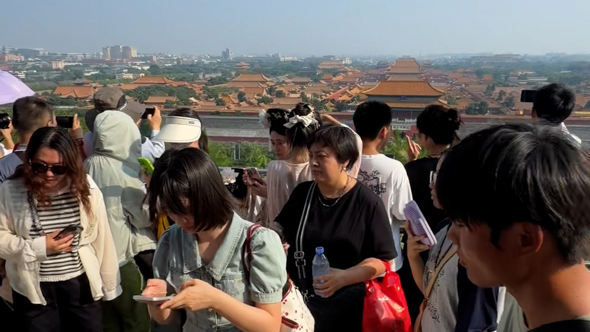One hill, one view, 600 years of history – and four journalists 