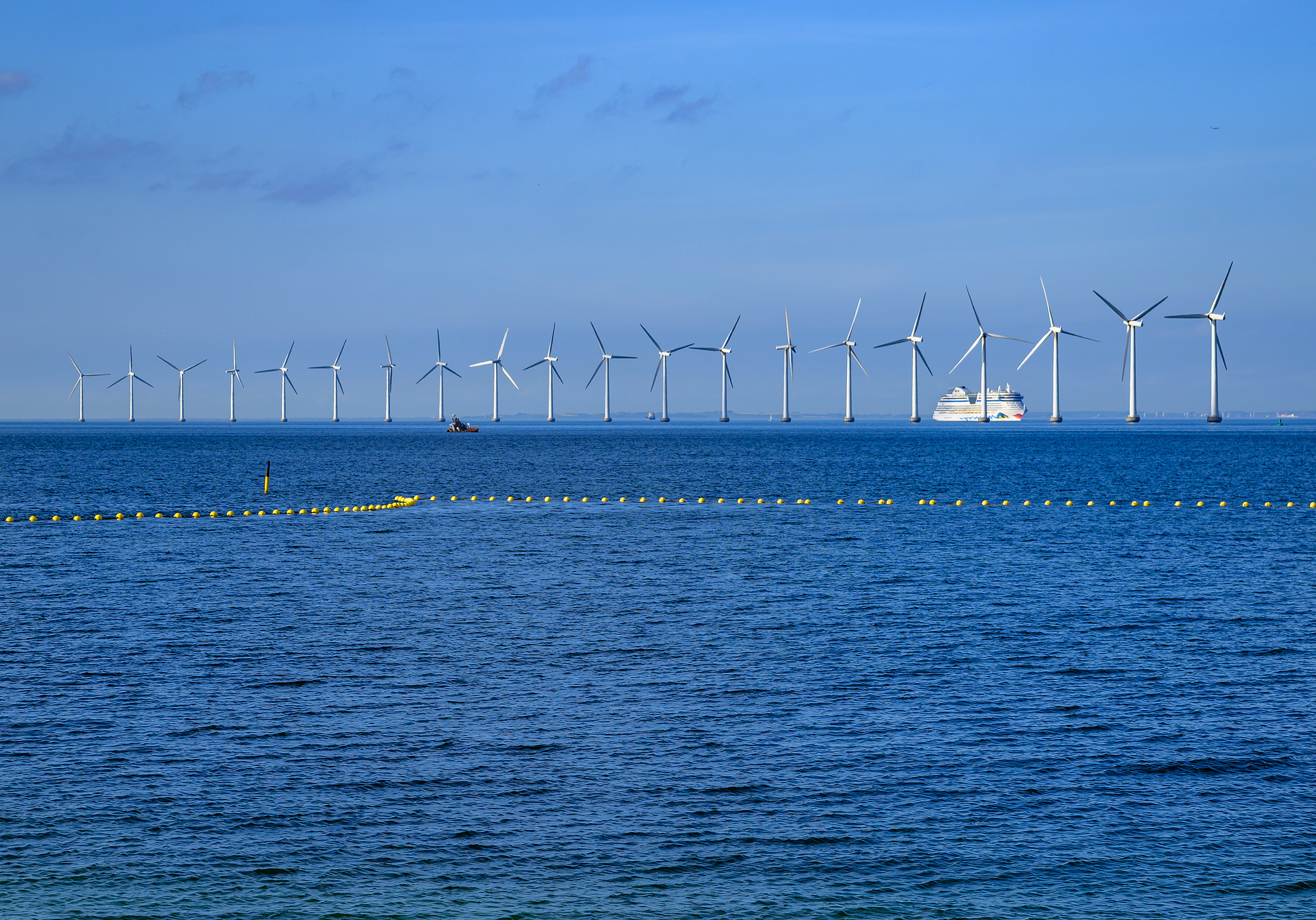 Offshore wind turbines generate renewable energy from the strong and constant breeze over the Baltic Sea in Copenhagen, Denmark, May 22, 2026. /CFP