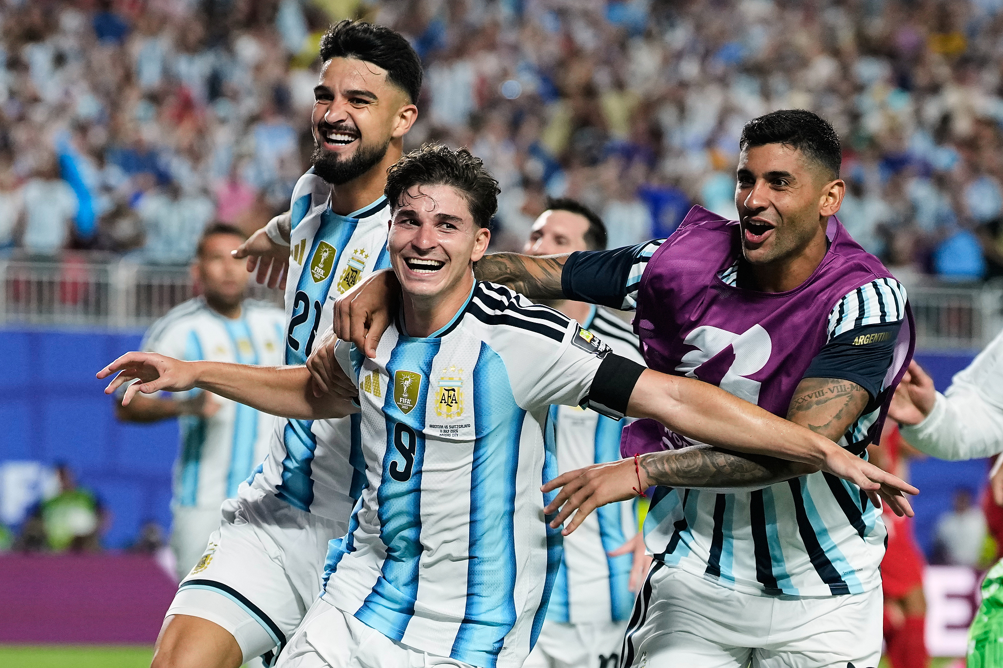 Argentina players celebrate after scoring a goal in the quarterfinal match against Switzerland at the 2026 FIFA World Cup in Kansas City, Missouri, July 11, 2026. /VCG