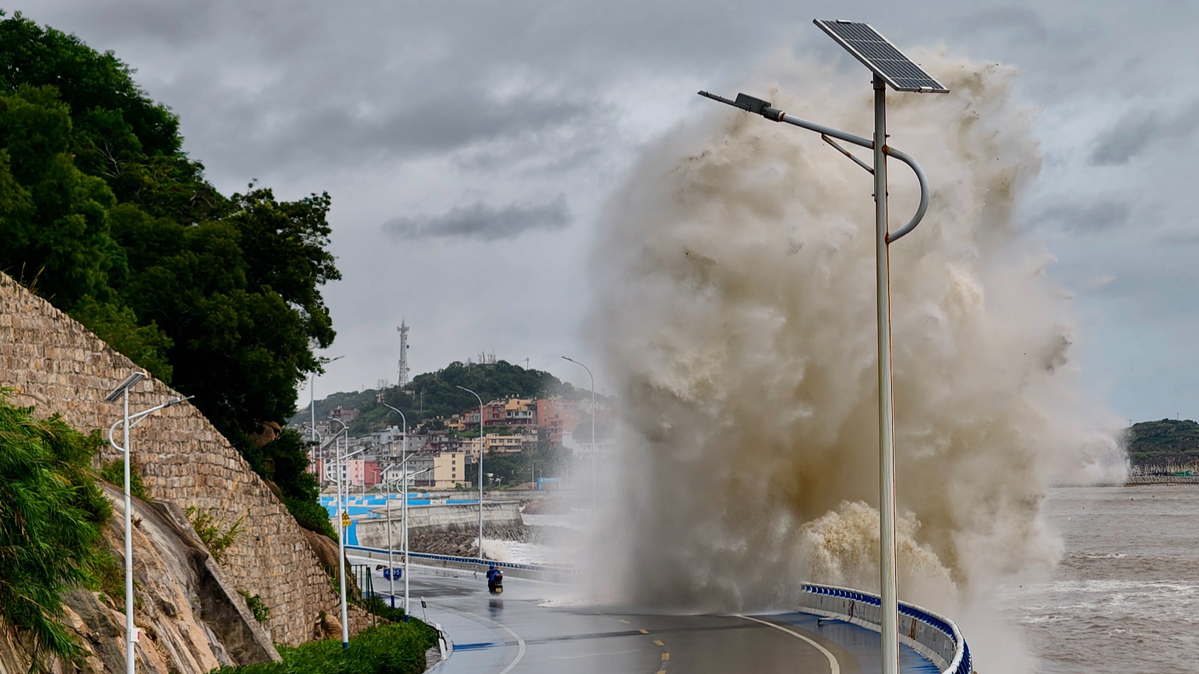 Massive waves crash along the coast in Ningde, Fujian Province, as Typhoon Bavi approaches, east China, July 11, 2026. /VCG