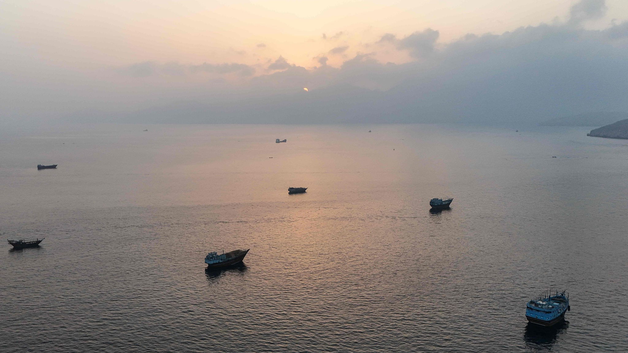 File photo of boats anchoring off Oman's northern Musandam Peninsula near the Strait of Hormuz. /VCG