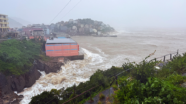 Live: Typhoon Bavi hits east China