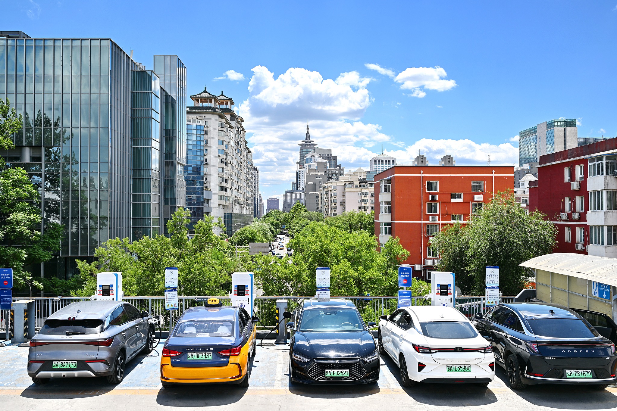 An electric vehicle charging station in Beijing, China, June 9, 2026. /VCG
