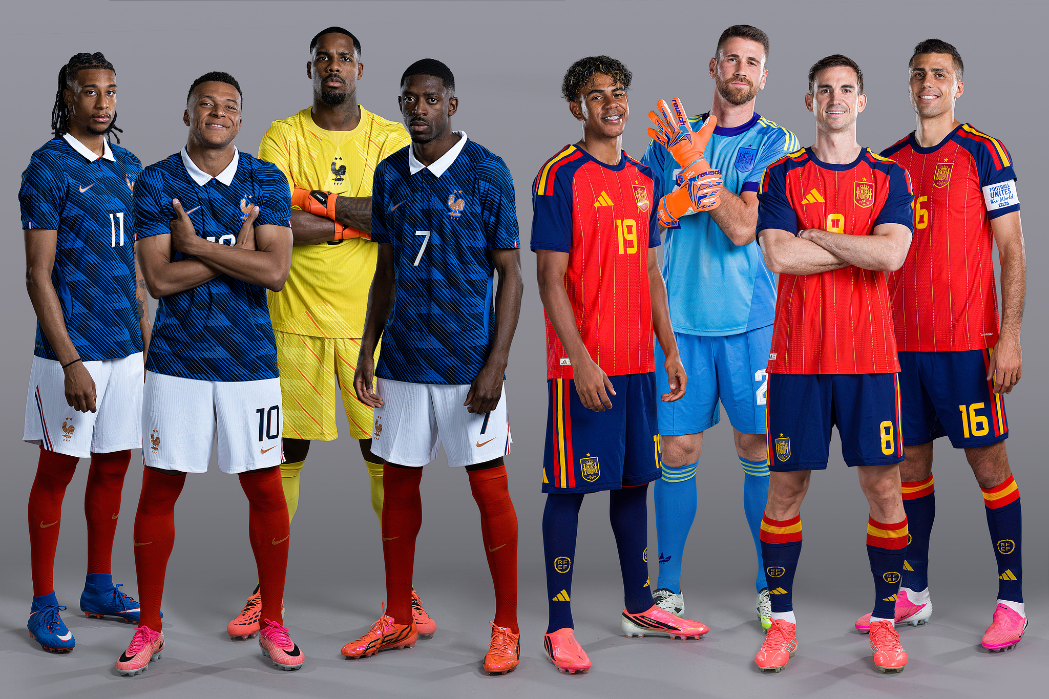 L-R: France midfielder Michael Olise, striker Kylian Mbappe, goalkeeper Mike Maignan, striker Ousmane Dembele, Spain midfielder Lamine Yamal, goalkeeper Unai Simon and midfielders Fabian Ruiz Pena and Rodri. /VCG