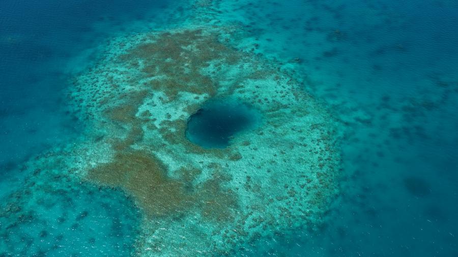 The blue hole in Huangyan Dao in the South China Sea. /Xinhua