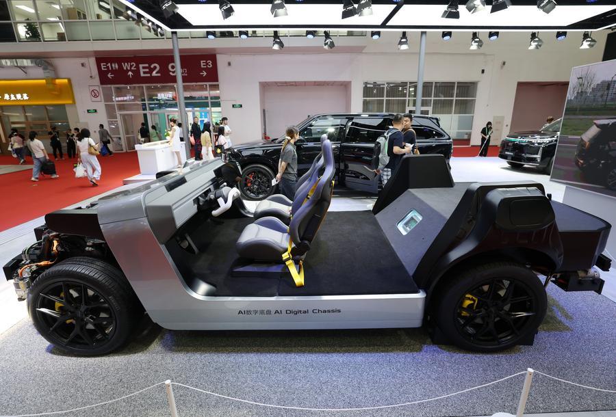 An AI digital chassis is displayed at the exhibition area of Smart Vehicle during the Fourth China International Supply Chain Expo (CISCE) in Beijing, capital of China, June 23, 2026. /Xinhua