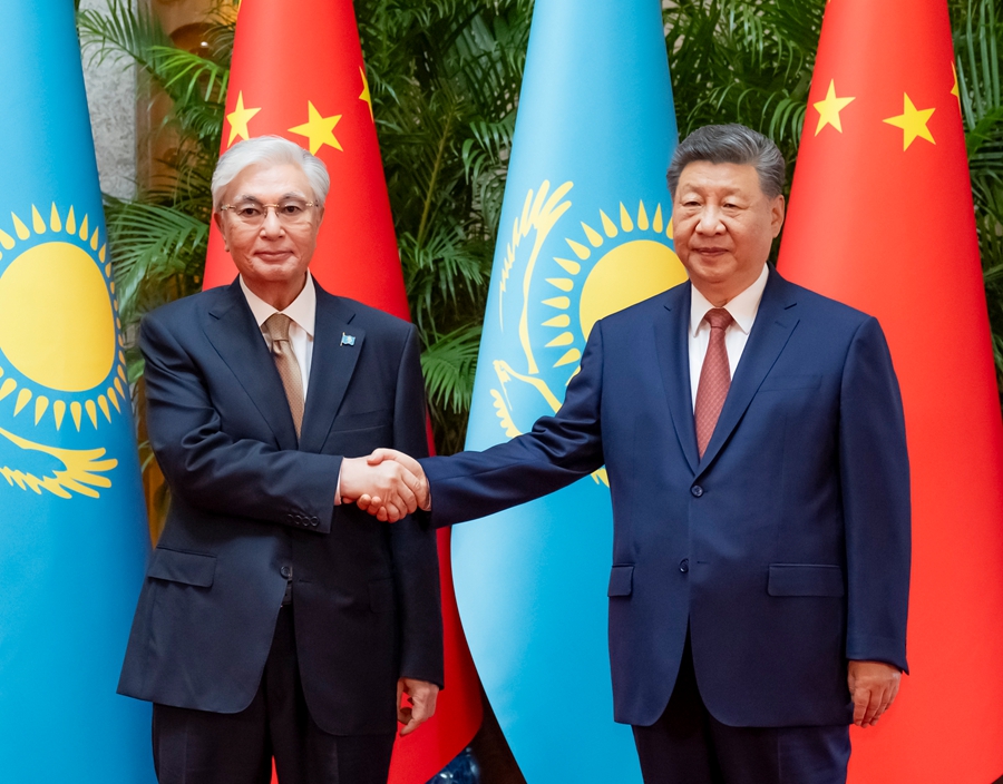 Chinese President Xi Jinping meets with Kazakh President Kassym-Jomart Tokayev in Shanghai, China, July 16, 2026. /Xinhua