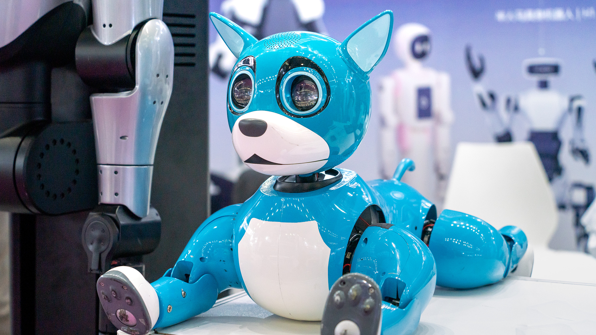 File photo of an AI-powered companion bot for children. /VCG