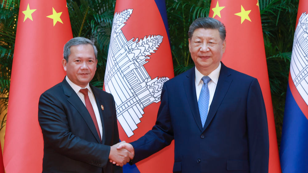 Xi urges China, Cambodia to carry forward ironclad friendship