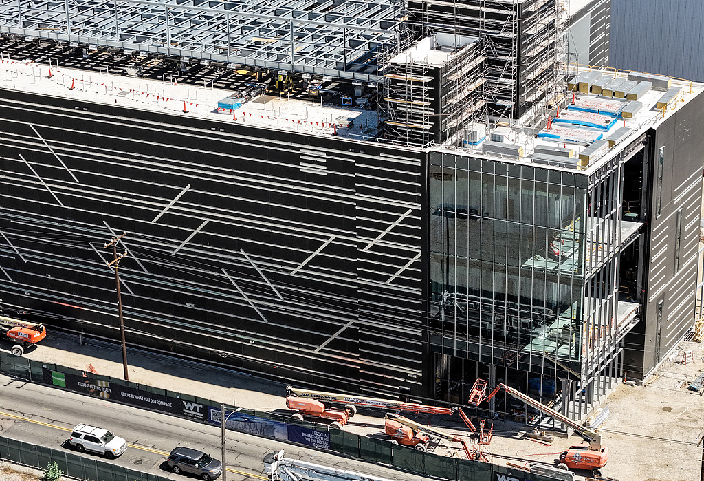 An aerial view of a 49.5-megawatt three-level data center under construction in Vernon, California, July 8, 2026. /VCG