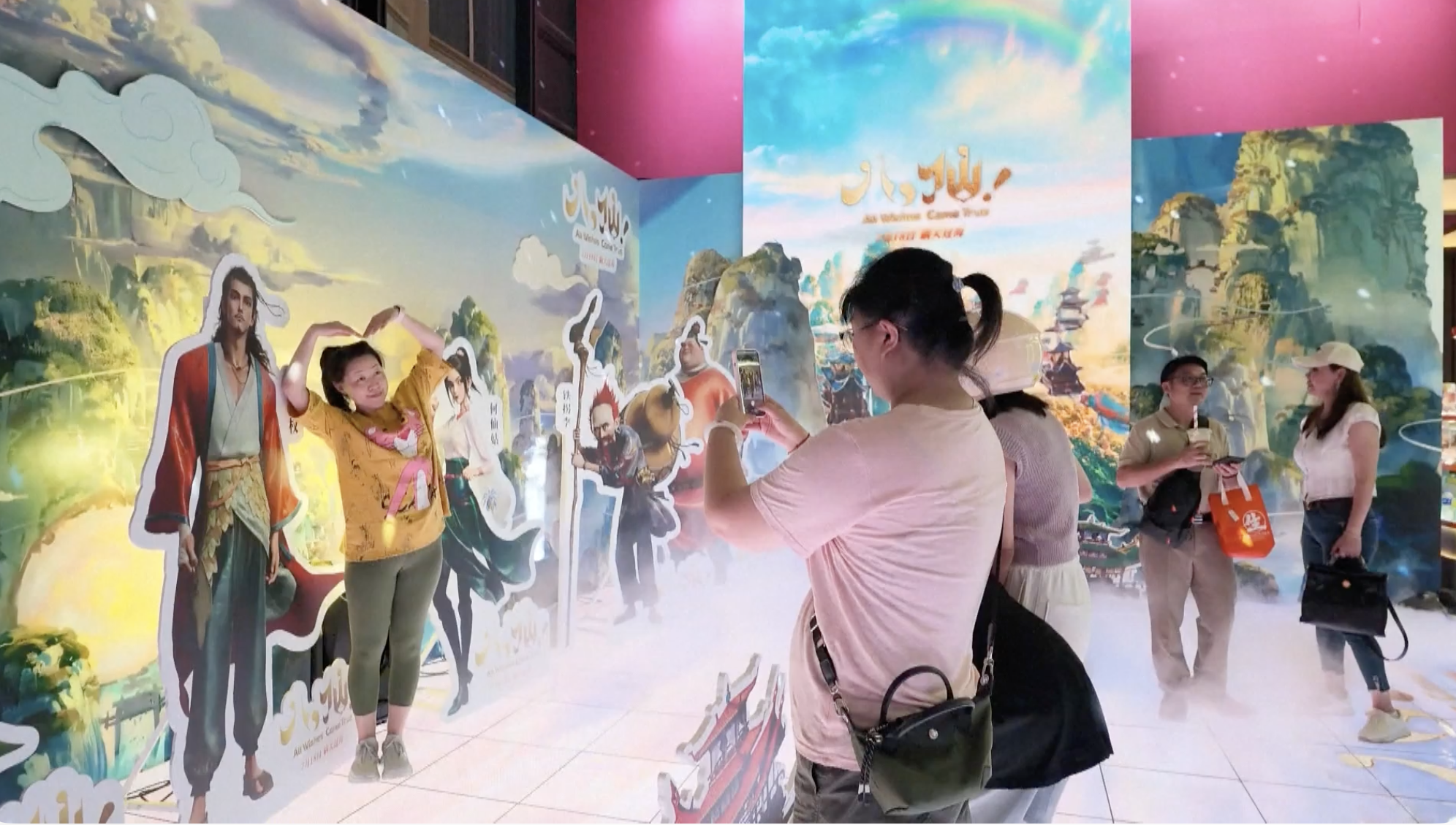 China's summer box office tops $590 million