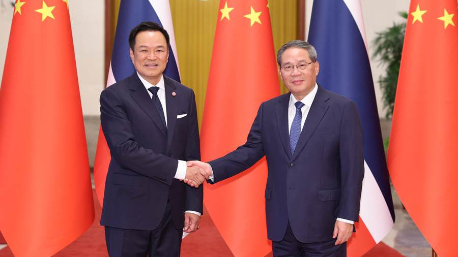 Chinese premier holds talks with Thai PM