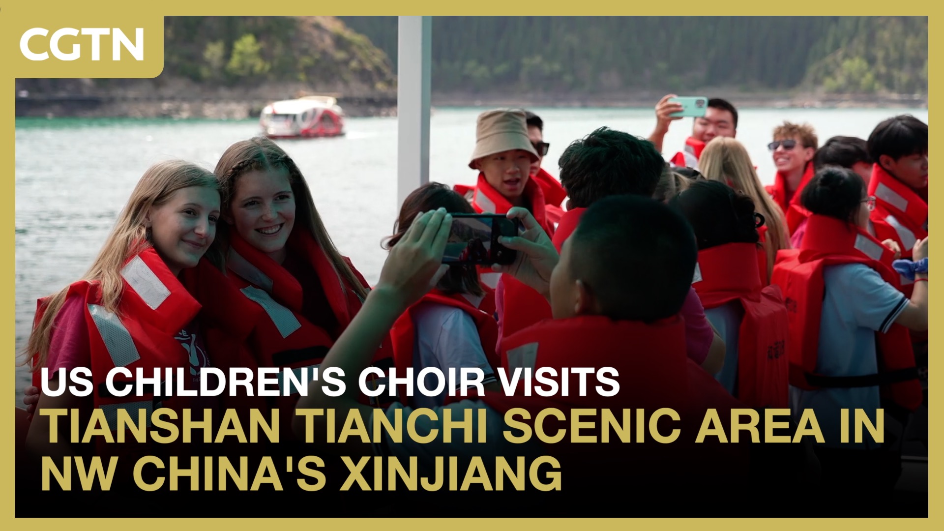 US children's choir visits scenic area in NW China's Xinjiang