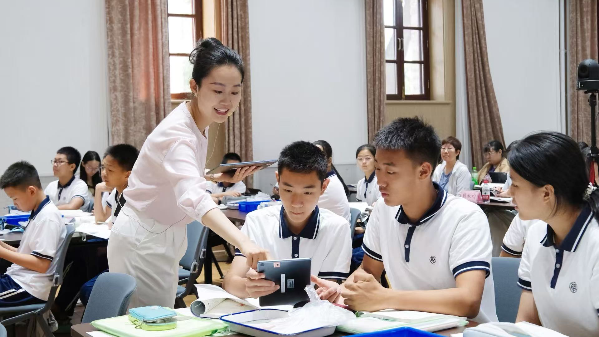 China's AI classroom revolution takes root