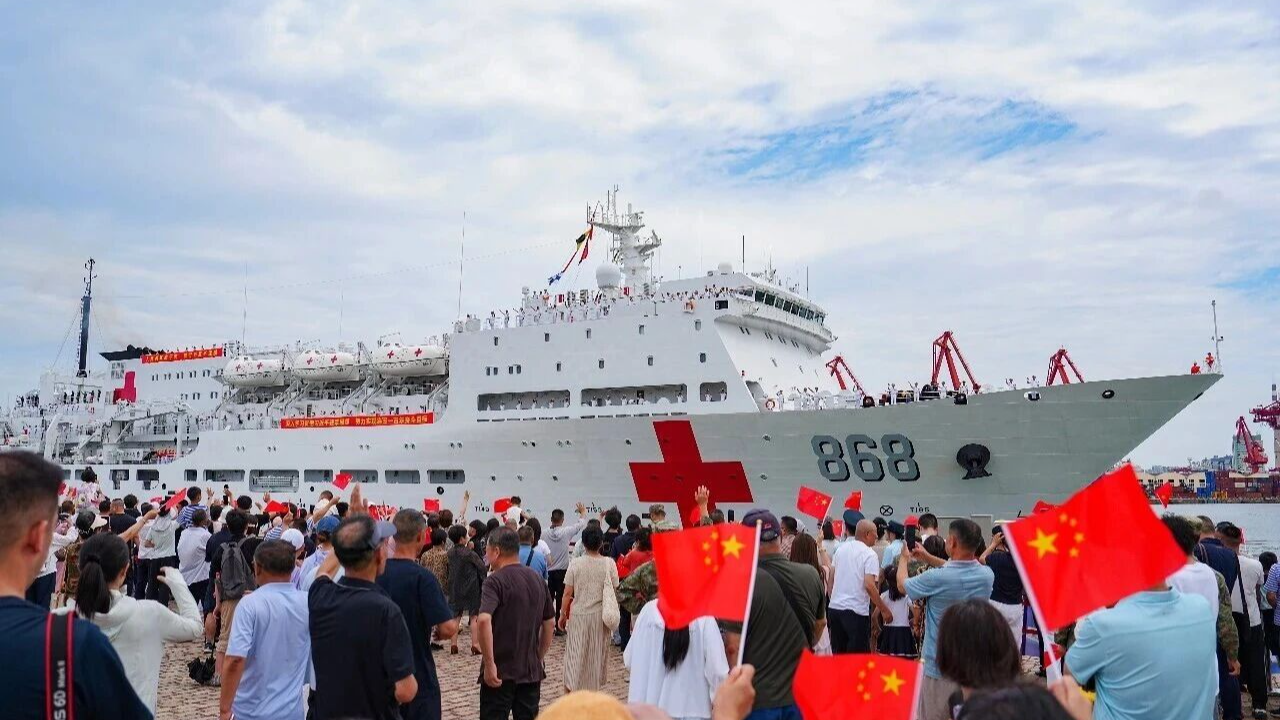 Chinese navy hospital ship sets sail for Africa, South Asia