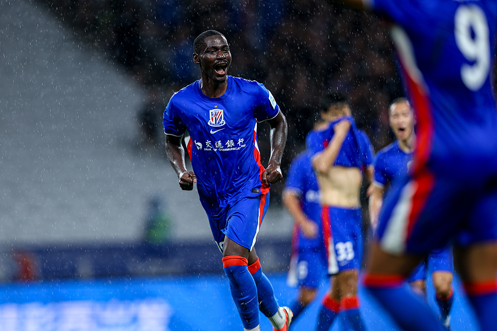 Shanghai Shenhua's Luis Asue celebrates his goal during their Chinese FA Cup clash with Qingdao Hainiu in Shanghai, China, July 21, 2026. /VCG