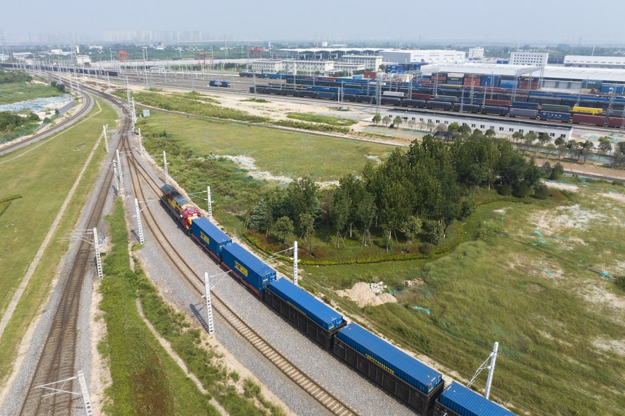 This aerial photo taken on September 7, 2023, shows a Chang'an China-Europe freight train departing from Xi'an International Port in Xi'an, northwest China's Shaanxi Province. /Xinhua