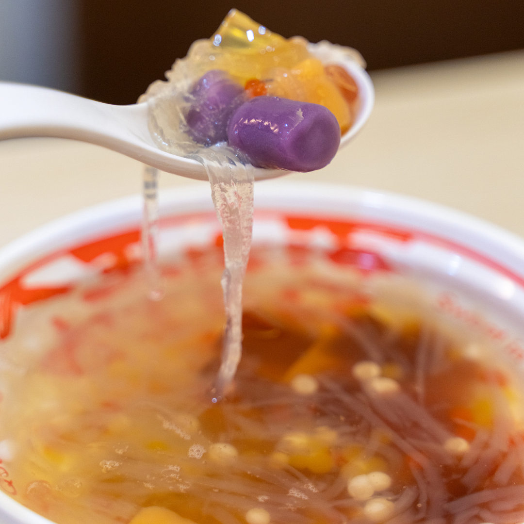 Fujian's four-fruit soup. /China Media Group