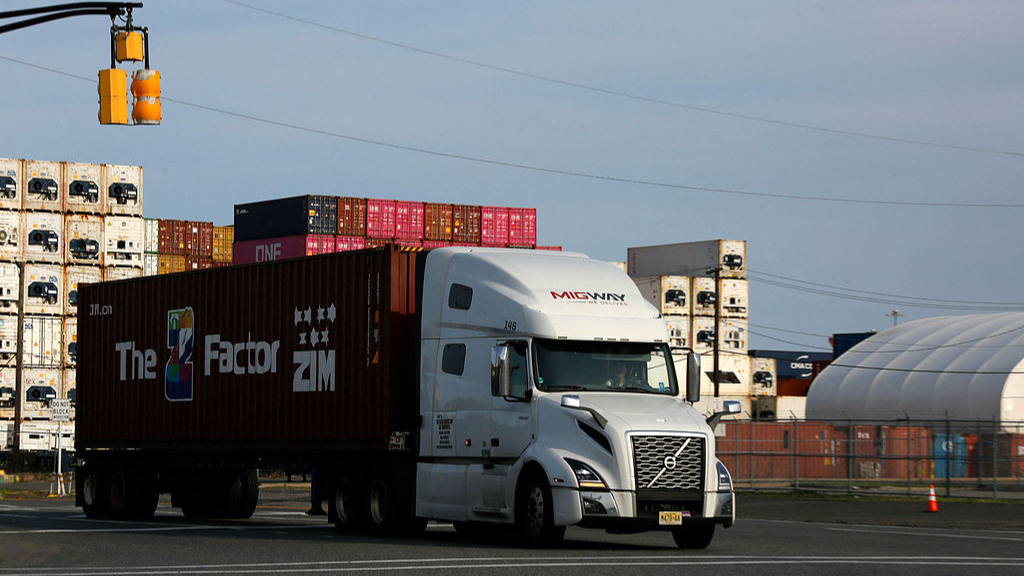 A truck exits from Port Newark Container Terminal in Newark, New Jersey, US, July 24, 2026. /VCG