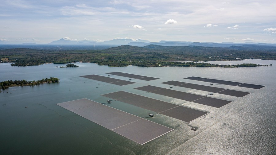 An aerial view of the floating solar farm at the Sirindhorn dam in Ubon Ratchatani, Thailand, December 8, 2022. /Xinhua