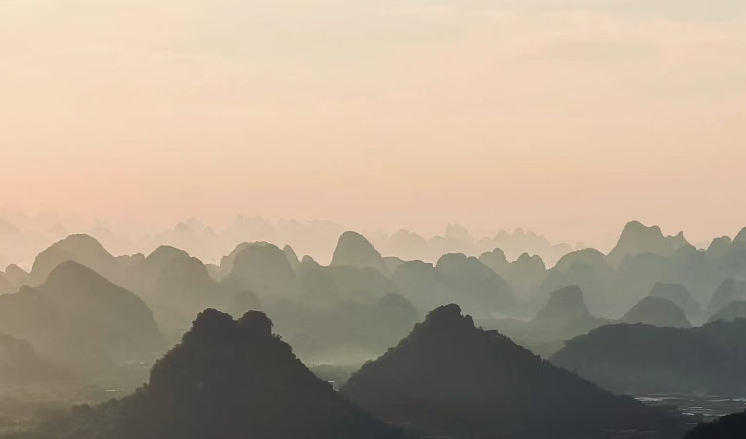 A majestic view of the karst peaks rising along the Li River in Guilin, Guangxi Zhuang Autonomous Region, China, on July 25, 2026. /CGTN