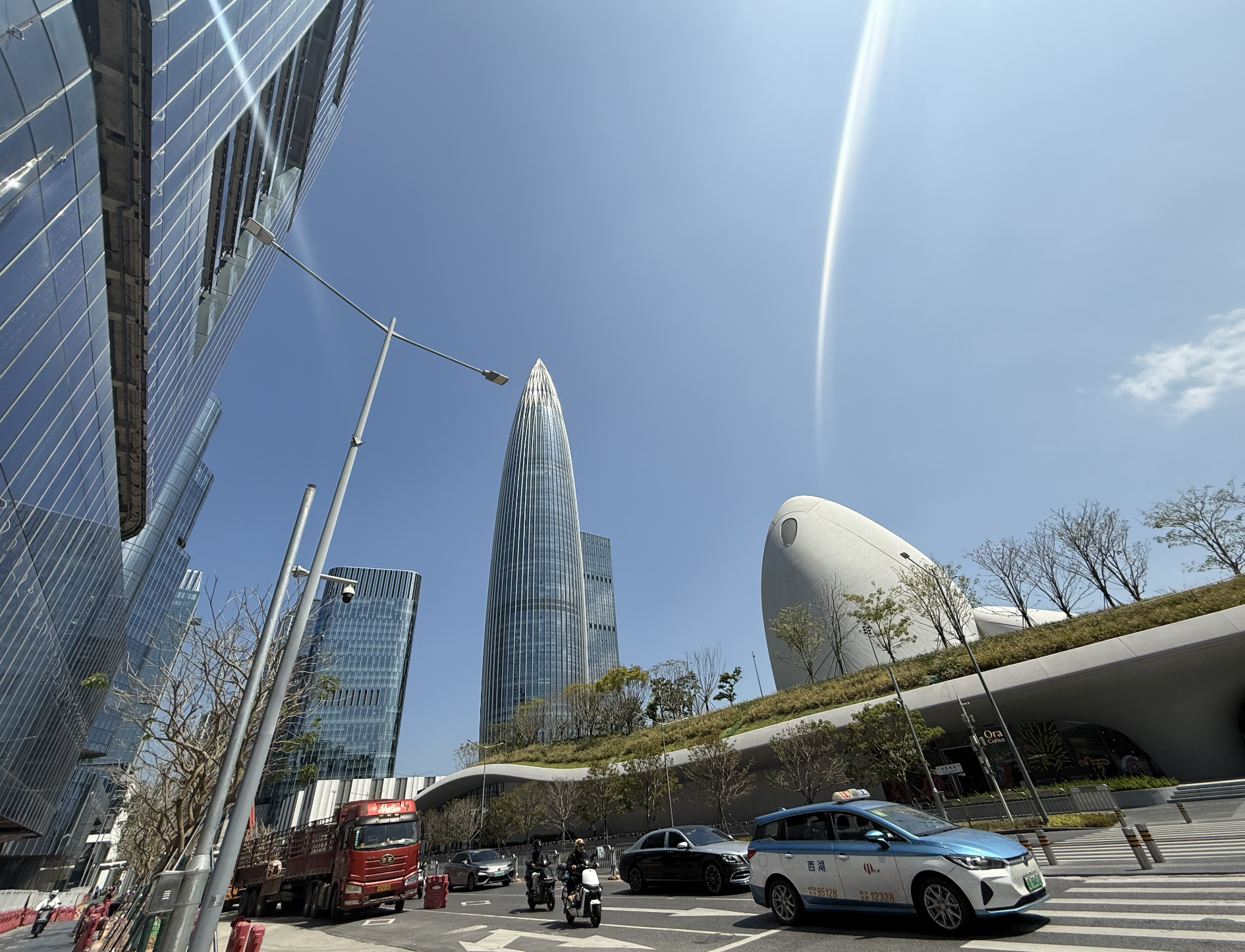 Houhai, Nanshan District, the China Resources Headquarters Tower, nicknamed 