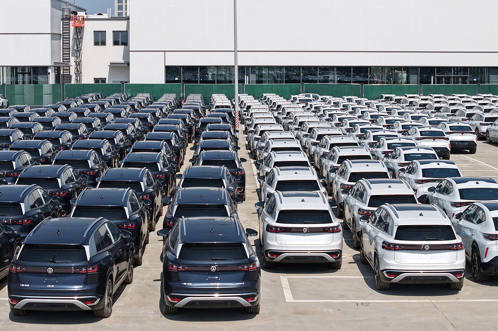 Chinese electric vehicles awaiting export, Hangzhou, east China's Zhejiang Province, June 15, 2026. /VCG