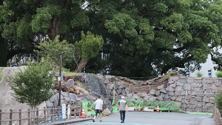 Live: Earthquake hits Japan's Kumamoto as rescue operations continue