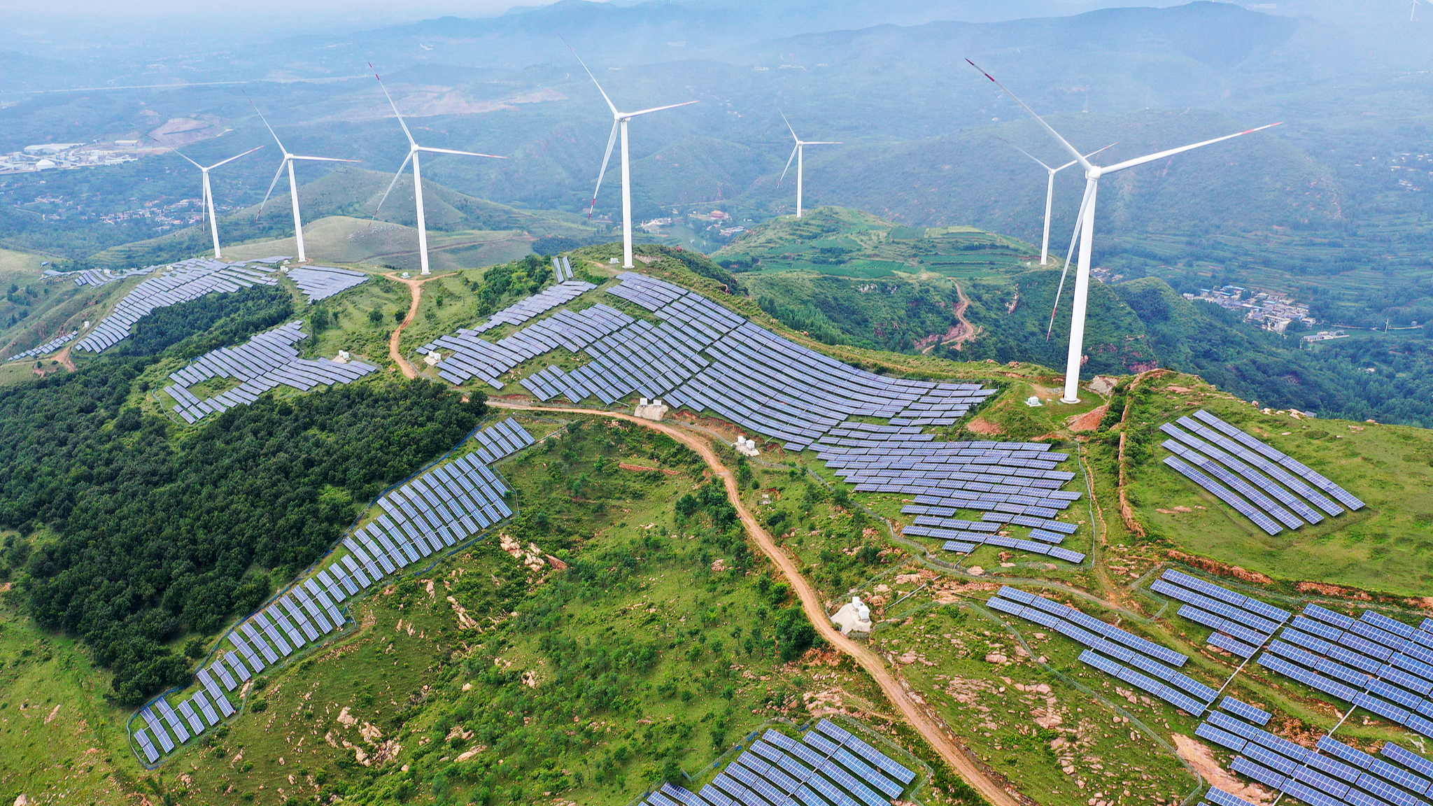 China's coal power share falls below 50% for first time in H1
