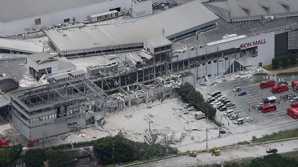A view of the heavily damaged Aeon Mall Kumamoto building following an earthquake in Kashima, Kumamoto Prefecture, southwestern Japan, 29 July 2026. /VCG