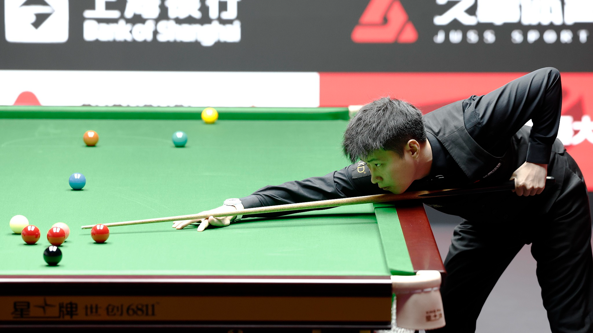 Zhao overcomes Ding to reach Shanghai Masters quarterfinals