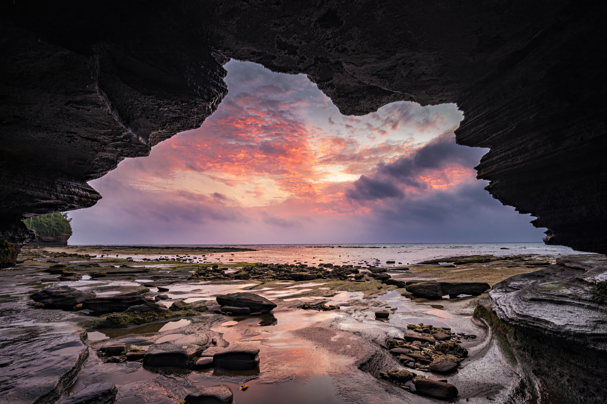 Weizhou Island — A Volcanic Isle in Beibu Gulf