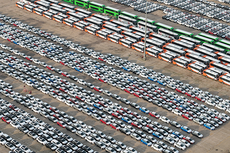 A large number of domestically produced cars waiting to be loaded onto ships for export at a car storage yard in Yantai, Shandong Province, east China, July 19, 2026. /Xinhua