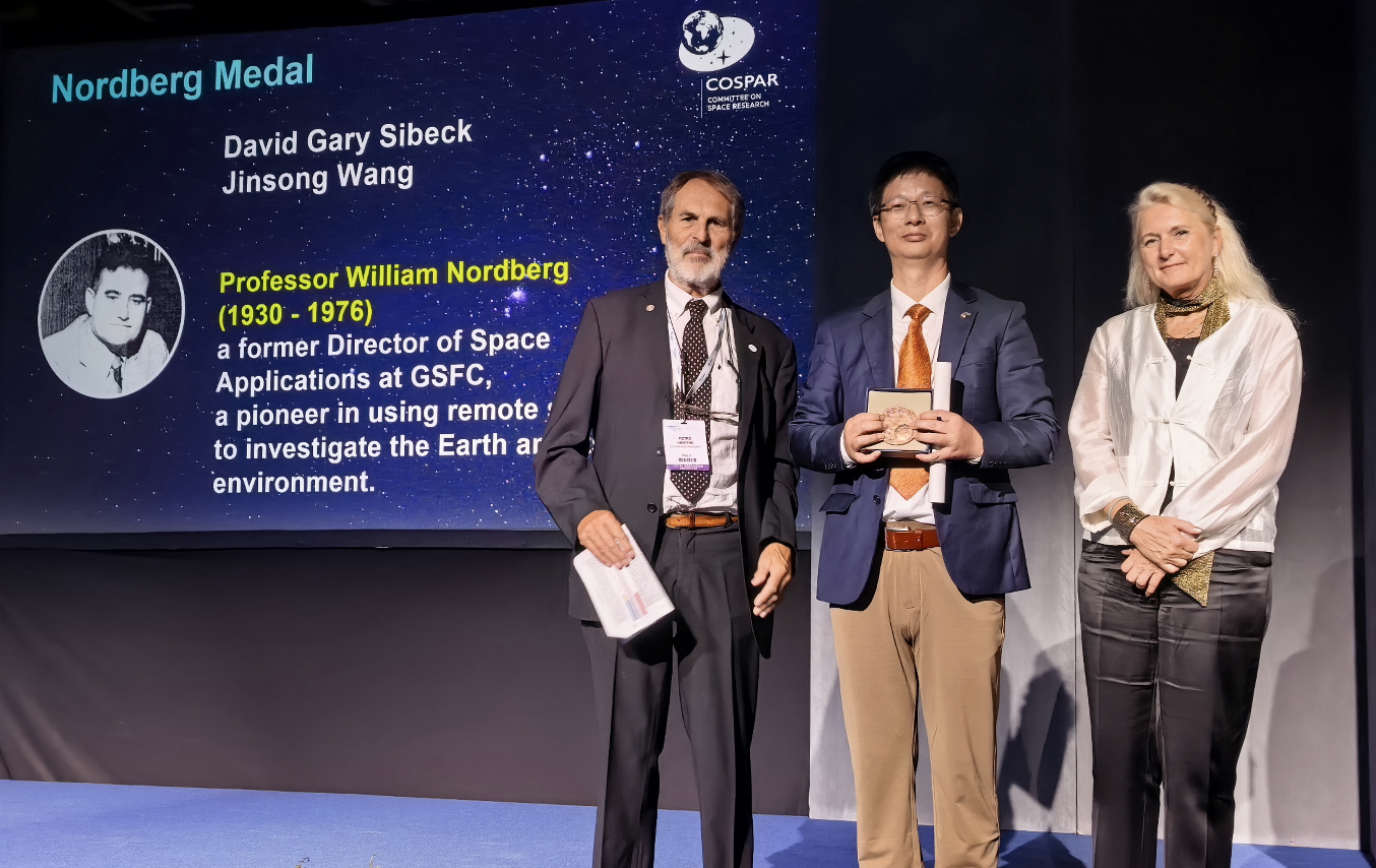 Chinese meteorologist Wang Jingsong was awarded COSPAR’s William Nordberg Medal in Florence, Italy, on August 4, 2026. /CMA
