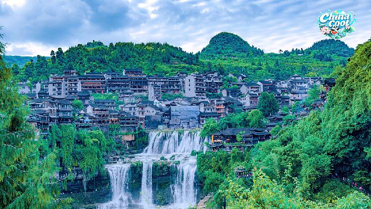 Live: Discover the timeless charm of Furong ancient town in Hunan