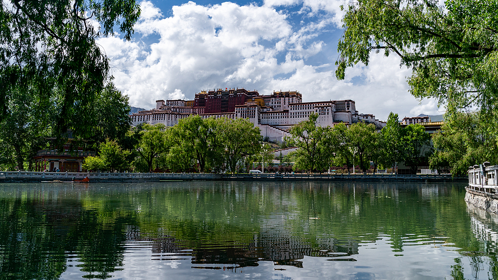 Live: The Potala Palace, a timeless landmark embracing new energy - Ep. 2