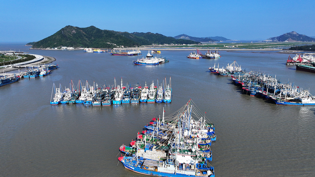 Live: East China provinces raise alert as Typhoon Dolphin approaches