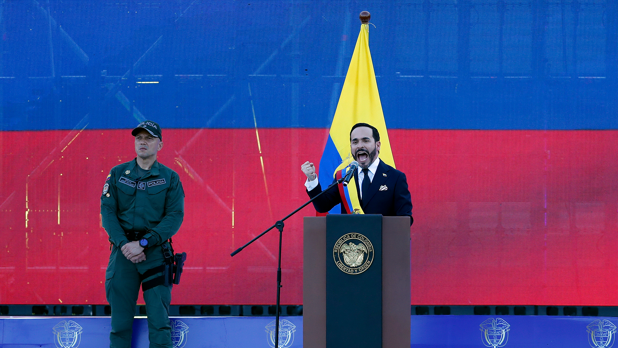 Colombian President Abelardo de la Espriella (R) delivers a speech in Cali, Colombia, August 7, 2026. /VCG