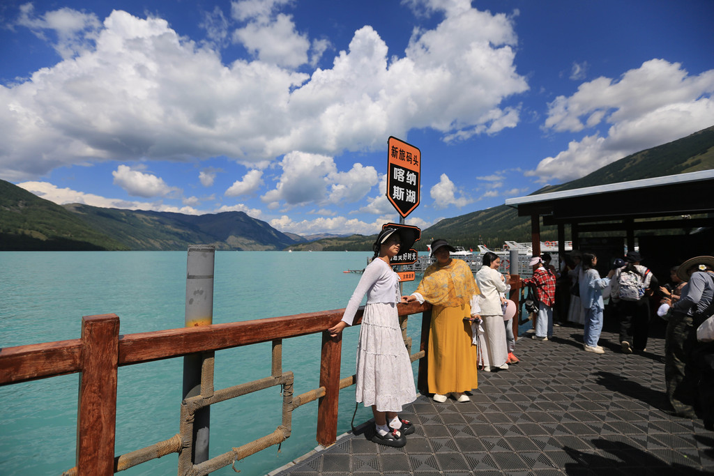 On August 8, 2026, the stunning Kanas Scenic Area in Altay, Xinjiang Uygur Autonomous Region, attracts hordes of tourists with its enchanting natural landscapes. /VCG